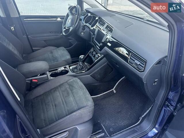 Синий Фольксваген Туран, объемом двигателя 1.97 л и пробегом 200 тыс. км за 18500 $, фото 36 на Automoto.ua