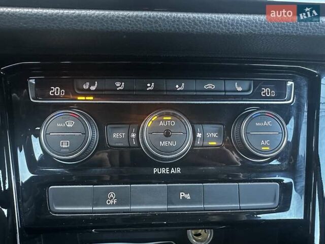 Синий Фольксваген Туран, объемом двигателя 1.97 л и пробегом 200 тыс. км за 18500 $, фото 44 на Automoto.ua