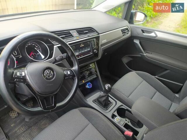 Синий Фольксваген Туран, объемом двигателя 1.6 л и пробегом 223 тыс. км за 14500 $, фото 5 на Automoto.ua