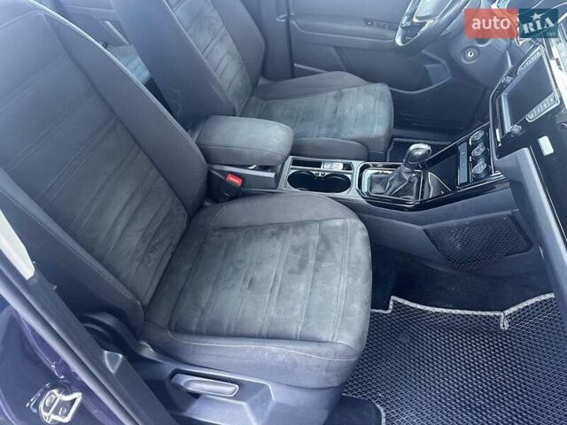 Синий Фольксваген Туран, объемом двигателя 1.97 л и пробегом 200 тыс. км за 18500 $, фото 37 на Automoto.ua