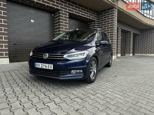 Синий Фольксваген Туран, объемом двигателя 1.97 л и пробегом 200 тыс. км за 18500 $, фото 1 на Automoto.ua