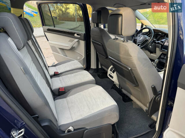 Синій Фольксваген Туран, об'ємом двигуна 1.97 л та пробігом 228 тис. км за 18500 $, фото 18 на Automoto.ua