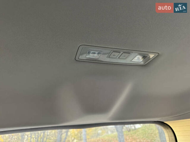 Синій Фольксваген Туран, об'ємом двигуна 1.97 л та пробігом 228 тис. км за 18500 $, фото 29 на Automoto.ua