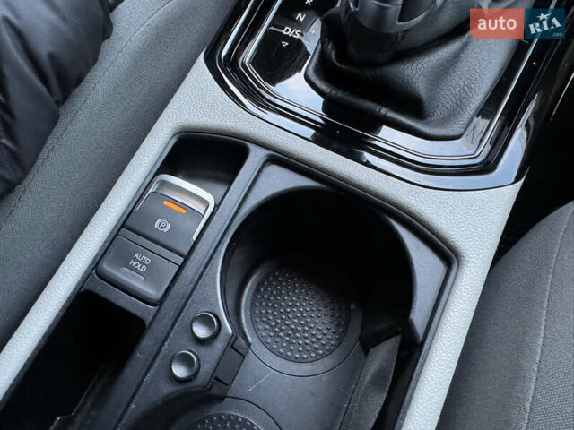 Синій Фольксваген Туран, об'ємом двигуна 1.97 л та пробігом 228 тис. км за 18500 $, фото 39 на Automoto.ua