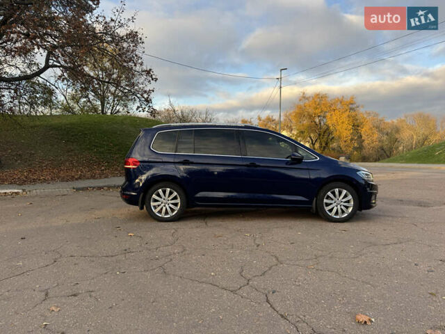 Синій Фольксваген Туран, об'ємом двигуна 1.97 л та пробігом 228 тис. км за 18500 $, фото 4 на Automoto.ua