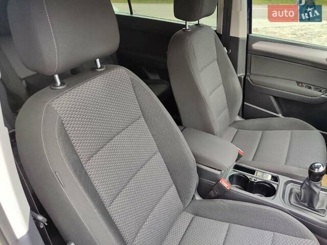 Синий Фольксваген Туран, объемом двигателя 1.97 л и пробегом 211 тыс. км за 16900 $, фото 19 на Automoto.ua