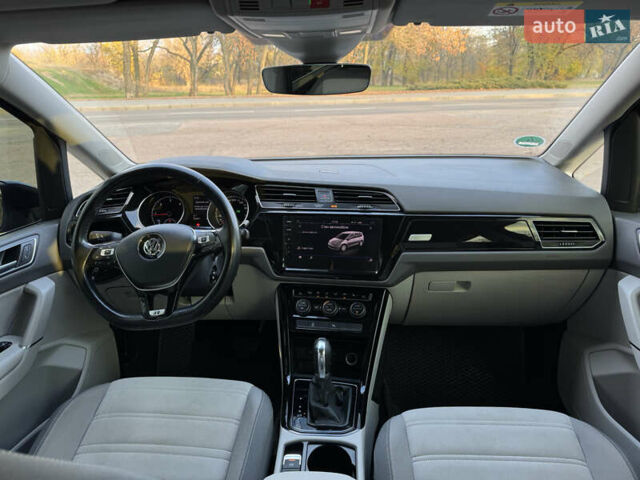 Синій Фольксваген Туран, об'ємом двигуна 1.97 л та пробігом 228 тис. км за 18500 $, фото 26 на Automoto.ua