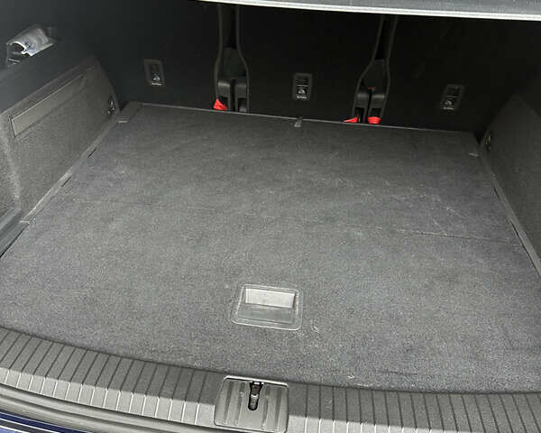 Синий Фольксваген Туран, объемом двигателя 1.97 л и пробегом 210 тыс. км за 20850 $, фото 6 на Automoto.ua