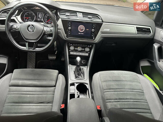 Синий Фольксваген Туран, объемом двигателя 1.97 л и пробегом 210 тыс. км за 20850 $, фото 18 на Automoto.ua