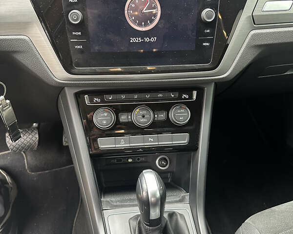 Синий Фольксваген Туран, объемом двигателя 1.97 л и пробегом 210 тыс. км за 20850 $, фото 14 на Automoto.ua