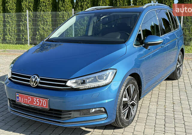 Синий Фольксваген Туран, объемом двигателя 1.97 л и пробегом 190 тыс. км за 25950 $, фото 1 на Automoto.ua