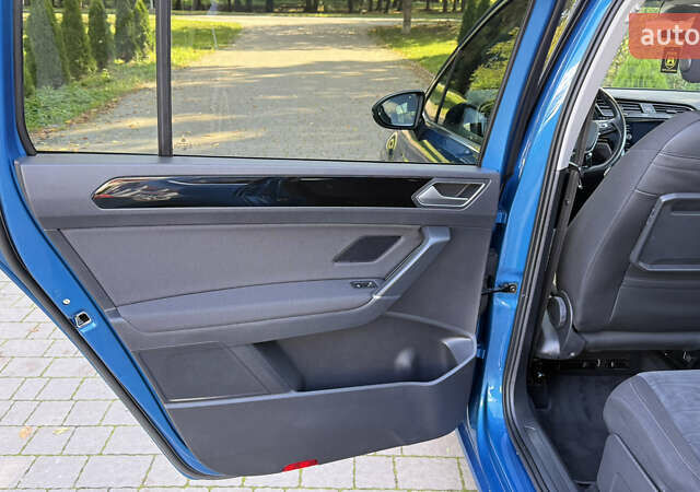 Синий Фольксваген Туран, объемом двигателя 1.97 л и пробегом 190 тыс. км за 25950 $, фото 33 на Automoto.ua