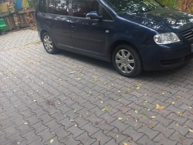 Фольксваген Туран 2005 в Сумах на Automoto.ua Синий Фольксваген Туран, объемом двигателя 1 л и пробегом 250 тыс. км за 6299 $, фото 5 на Automoto.ua