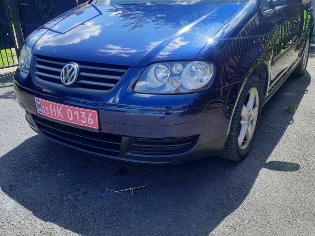 Синій Фольксваген Туран, об'ємом двигуна 1.6 л та пробігом 292 тис. км за 5100 $, фото 4 на Automoto.ua