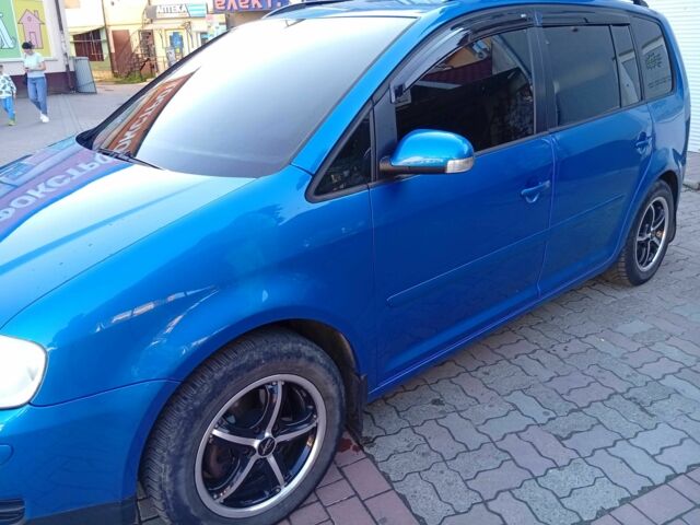 Синий Фольксваген Туран, объемом двигателя 1.6 л и пробегом 229 тыс. км за 5000 $, фото 8 на Automoto.ua