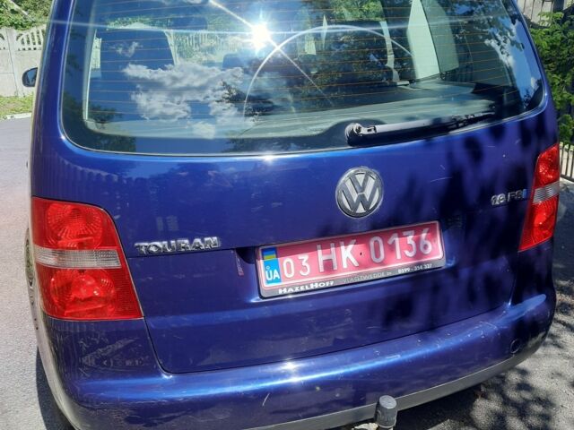 Синій Фольксваген Туран, об'ємом двигуна 1.6 л та пробігом 292 тис. км за 5100 $, фото 8 на Automoto.ua