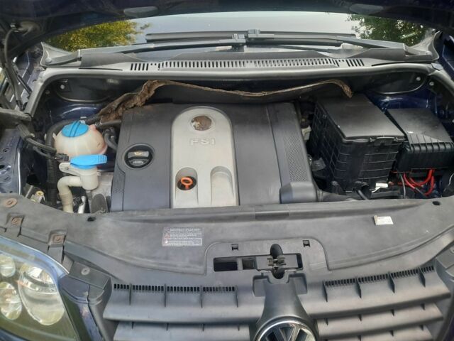 Синій Фольксваген Туран, об'ємом двигуна 1.6 л та пробігом 292 тис. км за 5100 $, фото 16 на Automoto.ua