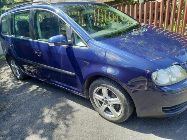 Синій Фольксваген Туран, об'ємом двигуна 1.6 л та пробігом 292 тис. км за 5100 $, фото 13 на Automoto.ua