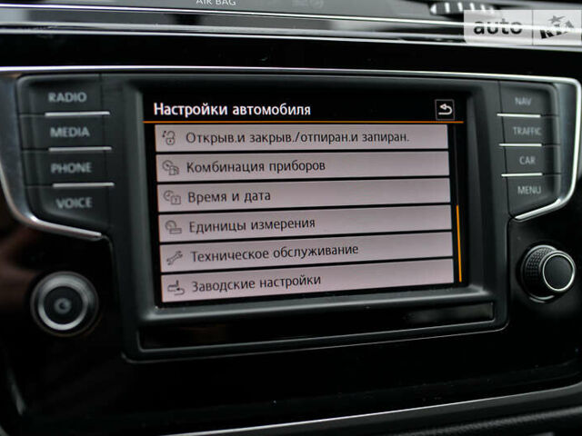 Синій Фольксваген Туран, об'ємом двигуна 2 л та пробігом 228 тис. км за 16400 $, фото 43 на Automoto.ua