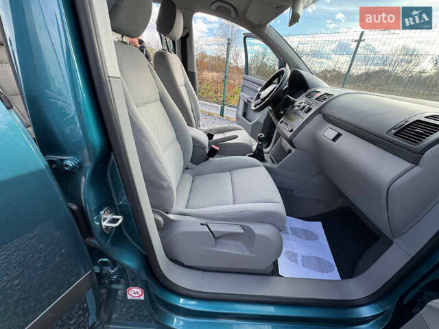 Зеленый Фольксваген Туран, объемом двигателя 1.6 л и пробегом 186 тыс. км за 5150 $, фото 56 на Automoto.ua