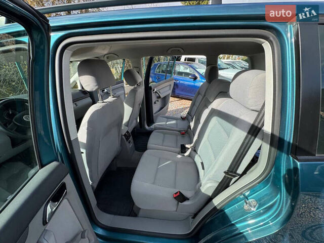 Зеленый Фольксваген Туран, объемом двигателя 1.6 л и пробегом 186 тыс. км за 5150 $, фото 71 на Automoto.ua