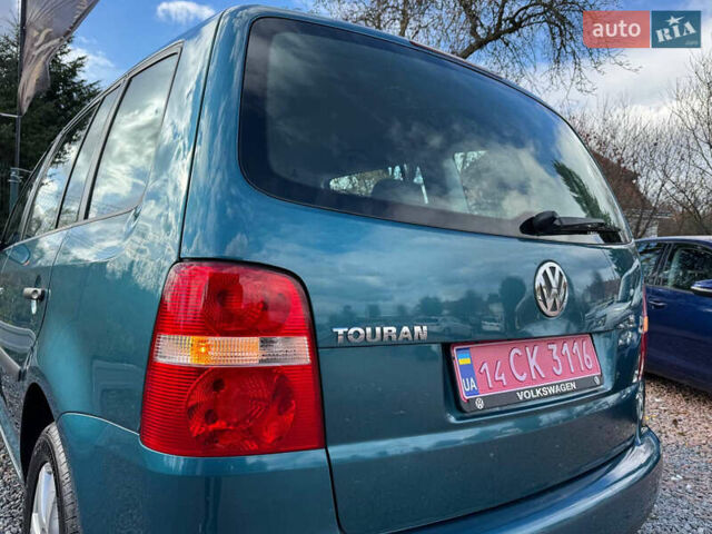 Зеленый Фольксваген Туран, объемом двигателя 1.6 л и пробегом 186 тыс. км за 5150 $, фото 36 на Automoto.ua