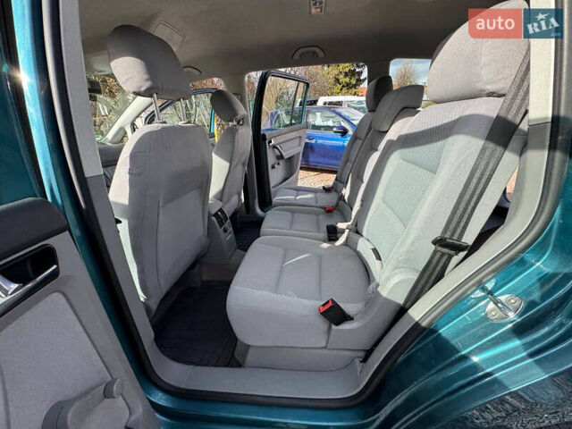 Зеленый Фольксваген Туран, объемом двигателя 1.6 л и пробегом 186 тыс. км за 5150 $, фото 72 на Automoto.ua