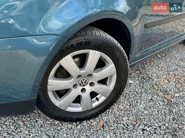 Зеленый Фольксваген Туран, объемом двигателя 1.6 л и пробегом 186 тыс. км за 5150 $, фото 22 на Automoto.ua