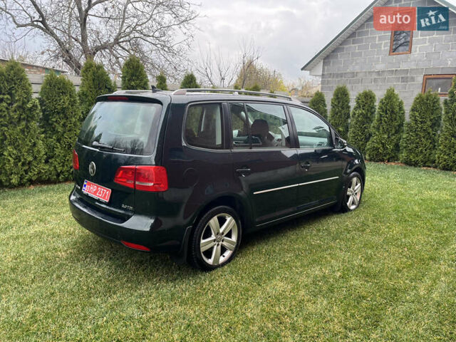 Зеленый Фольксваген Туран, объемом двигателя 2 л и пробегом 282 тыс. км за 10700 $, фото 2 на Automoto.ua