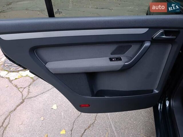 Зеленый Фольксваген Туран, объемом двигателя 1.4 л и пробегом 180 тыс. км за 12200 $, фото 29 на Automoto.ua