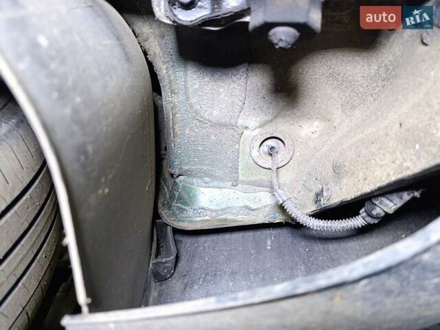 Зеленый Фольксваген Туран, объемом двигателя 1.4 л и пробегом 180 тыс. км за 12200 $, фото 37 на Automoto.ua