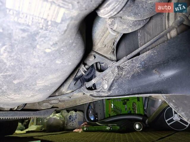 Зеленый Фольксваген Туран, объемом двигателя 1.4 л и пробегом 180 тыс. км за 12200 $, фото 41 на Automoto.ua