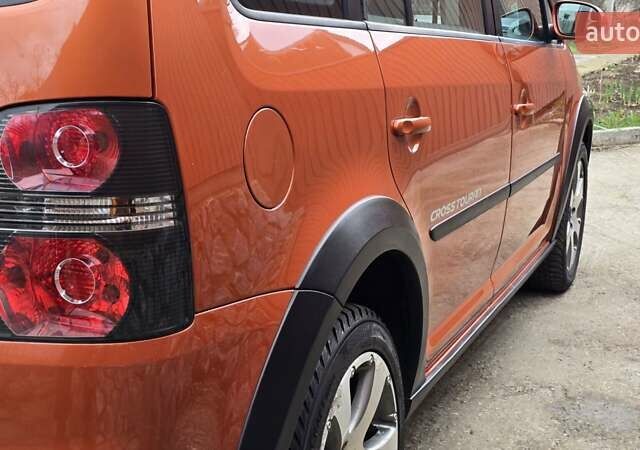 Оранжевый Фольксваген Туран, объемом двигателя 1.6 л и пробегом 243 тыс. км за 9399 $, фото 19 на Automoto.ua