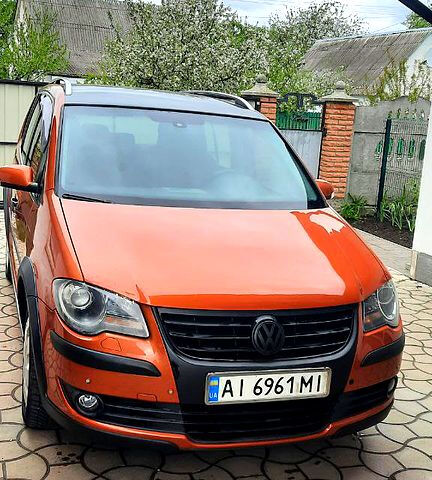 Оранжевый Фольксваген Туран, объемом двигателя 1.4 л и пробегом 217 тыс. км за 6900 $, фото 11 на Automoto.ua
