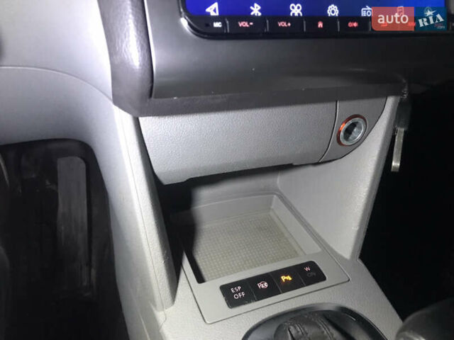 Помаранчевий Фольксваген Туран, об'ємом двигуна 2 л та пробігом 270 тис. км за 8400 $, фото 33 на Automoto.ua