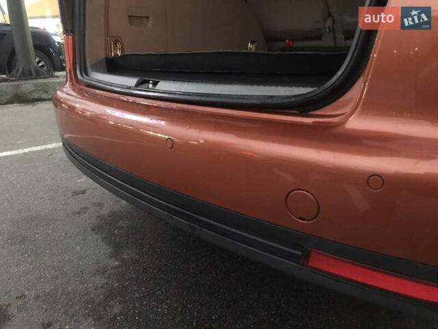 Помаранчевий Фольксваген Туран, об'ємом двигуна 2 л та пробігом 270 тис. км за 8400 $, фото 10 на Automoto.ua