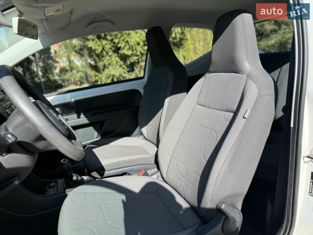 Білий Фольксваген Ап, об'ємом двигуна 1 л та пробігом 170 тис. км за 5300 $, фото 17 на Automoto.ua