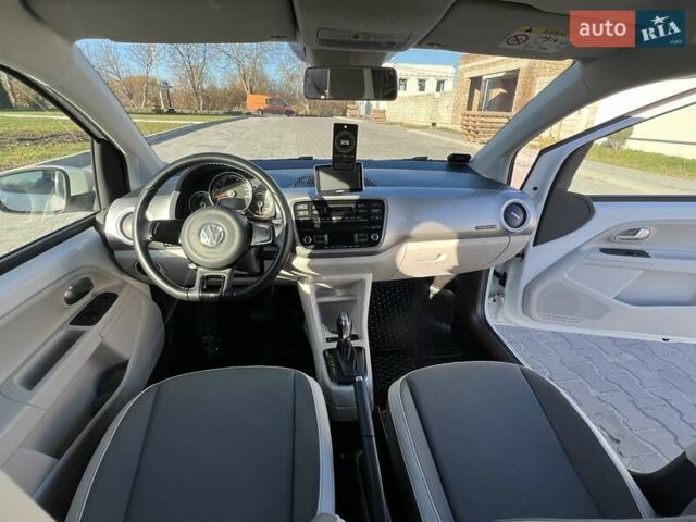 Белый Фольксваген Ап, объемом двигателя 0 л и пробегом 82 тыс. км за 5950 $, фото 17 на Automoto.ua