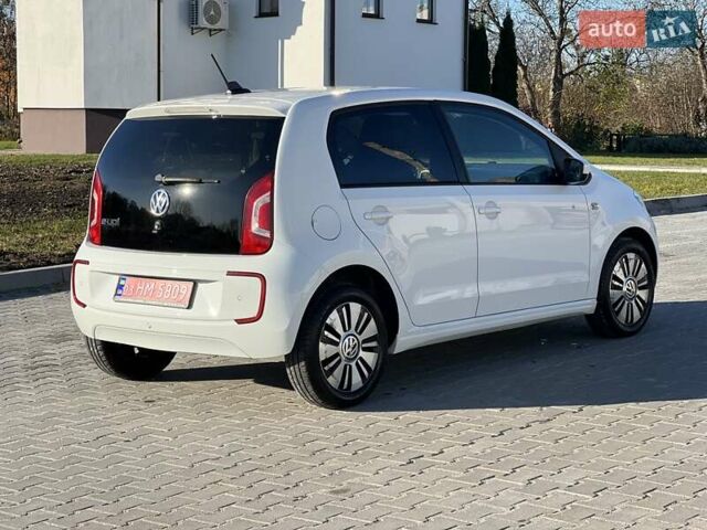 Белый Фольксваген Ап, объемом двигателя 0 л и пробегом 82 тыс. км за 5950 $, фото 3 на Automoto.ua