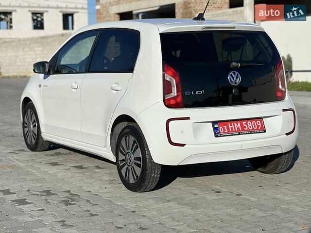 Белый Фольксваген Ап, объемом двигателя 0 л и пробегом 82 тыс. км за 5950 $, фото 7 на Automoto.ua