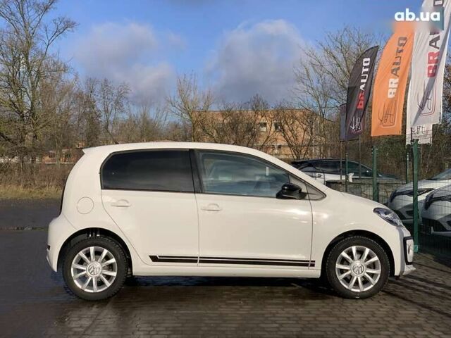 Белый Фольксваген Ап, объемом двигателя 1 л и пробегом 144 тыс. км за 6999 $, фото 21 на Automoto.ua