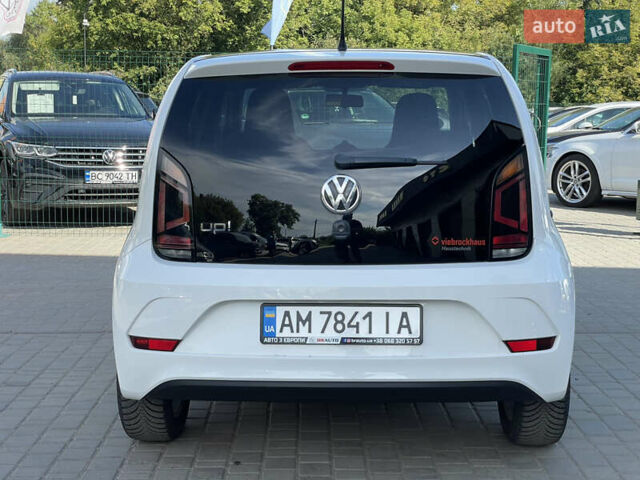 Білий Фольксваген Ап, об'ємом двигуна 1 л та пробігом 144 тис. км за 7699 $, фото 16 на Automoto.ua