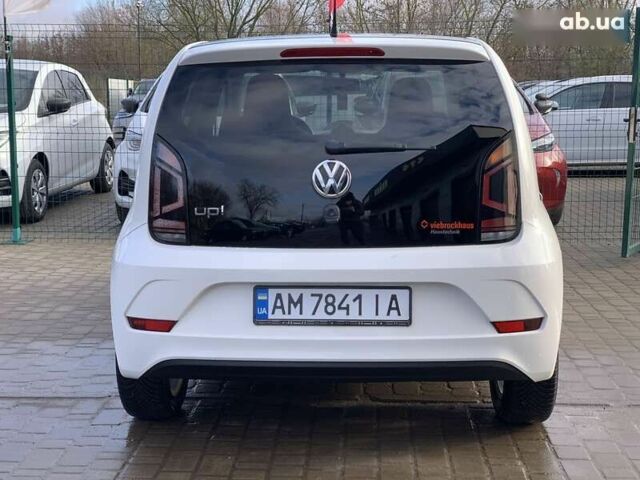 Белый Фольксваген Ап, объемом двигателя 1 л и пробегом 144 тыс. км за 6999 $, фото 16 на Automoto.ua