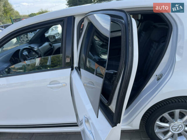 Білий Фольксваген Ап, об'ємом двигуна 1 л та пробігом 144 тис. км за 7699 $, фото 27 на Automoto.ua