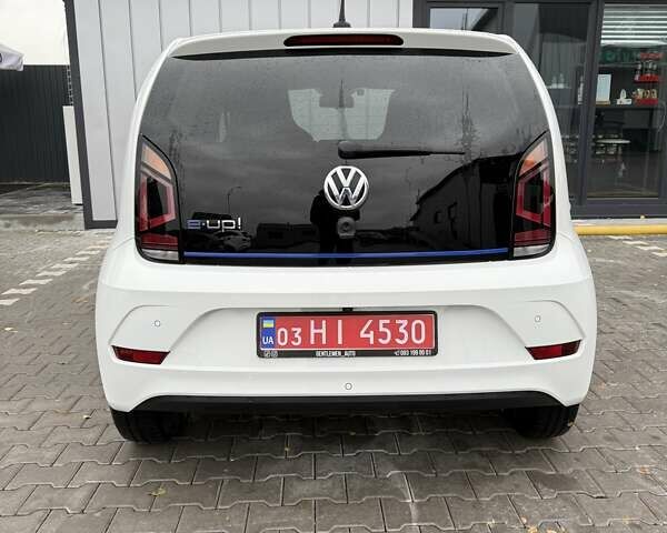 Белый Фольксваген Ап, объемом двигателя 0 л и пробегом 78 тыс. км за 8500 $, фото 6 на Automoto.ua