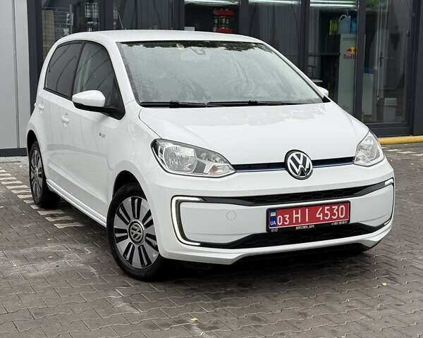 Белый Фольксваген Ап, объемом двигателя 0 л и пробегом 78 тыс. км за 8500 $, фото 11 на Automoto.ua