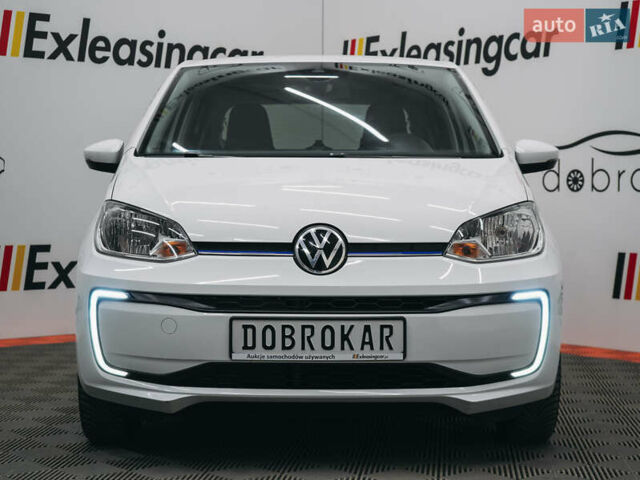 Белый Фольксваген Ап, объемом двигателя 0 л и пробегом 54 тыс. км за 10539 $, фото 5 на Automoto.ua