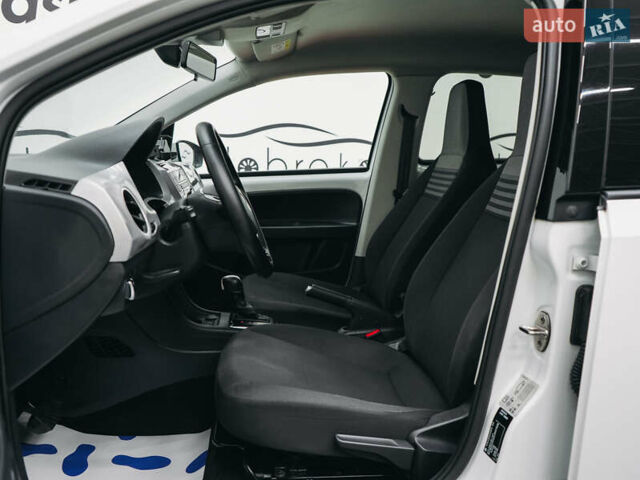 Белый Фольксваген Ап, объемом двигателя 0 л и пробегом 54 тыс. км за 10539 $, фото 29 на Automoto.ua