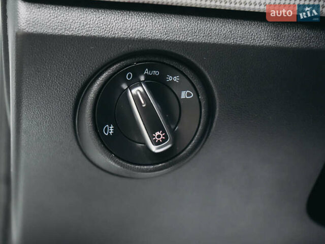 Белый Фольксваген Ап, объемом двигателя 0 л и пробегом 54 тыс. км за 10539 $, фото 32 на Automoto.ua