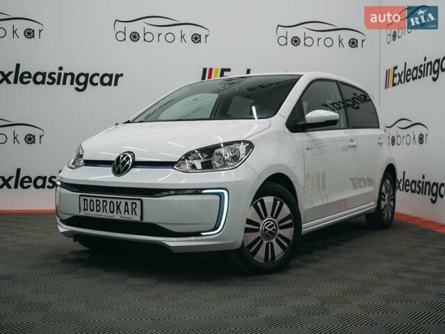 Белый Фольксваген Ап, объемом двигателя 0 л и пробегом 54 тыс. км за 10539 $, фото 10 на Automoto.ua
